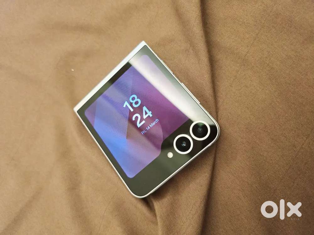 Samsung Galaxy Z Flip 6 August 2024 Pruchased bill box all brand new