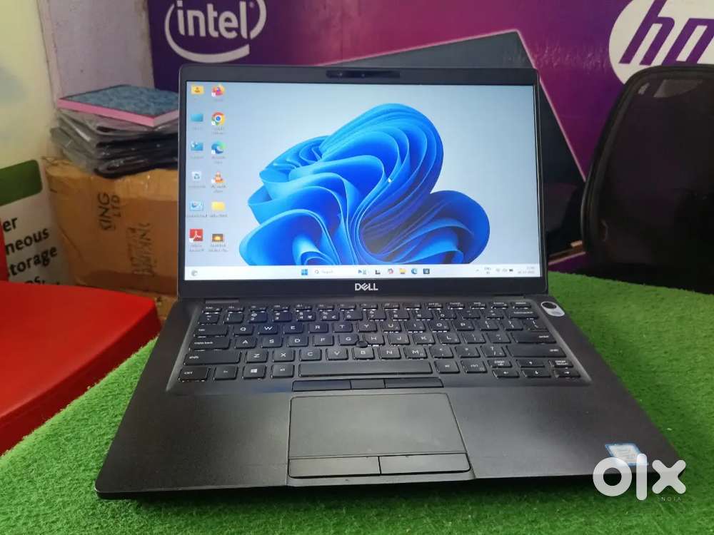 Dell Latitude 5400 i7  8th Gen 8gb RAM 256gb SSD 14 inches FHD Gud wks