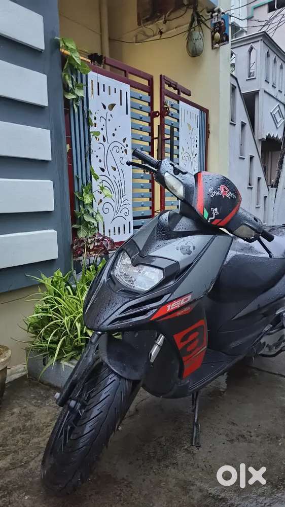 Aprilia SR150