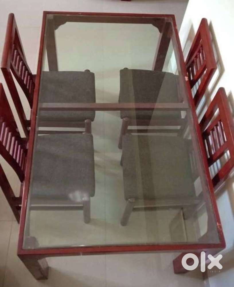 4 seater dining, Computer table