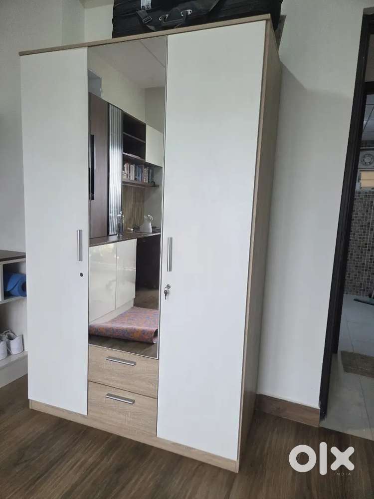 3 door wardrobe zuari niko