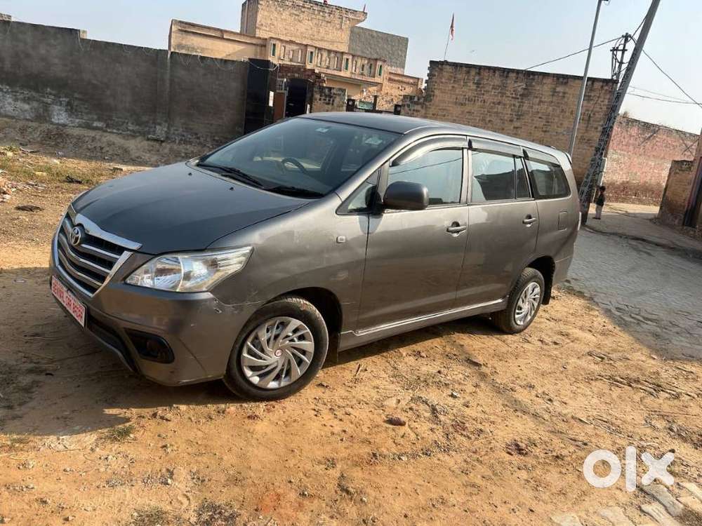 Toyota Innova 2.5 G (Diesel) 8 Seater, 2013, Diesel