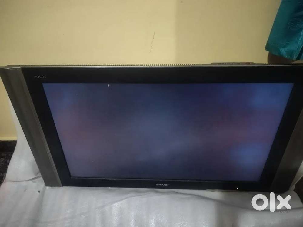 Sharp tv 43 Inch LCD