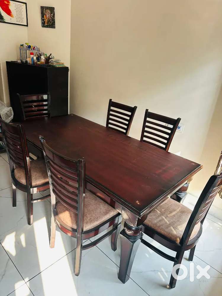 6 Seater Dining Table