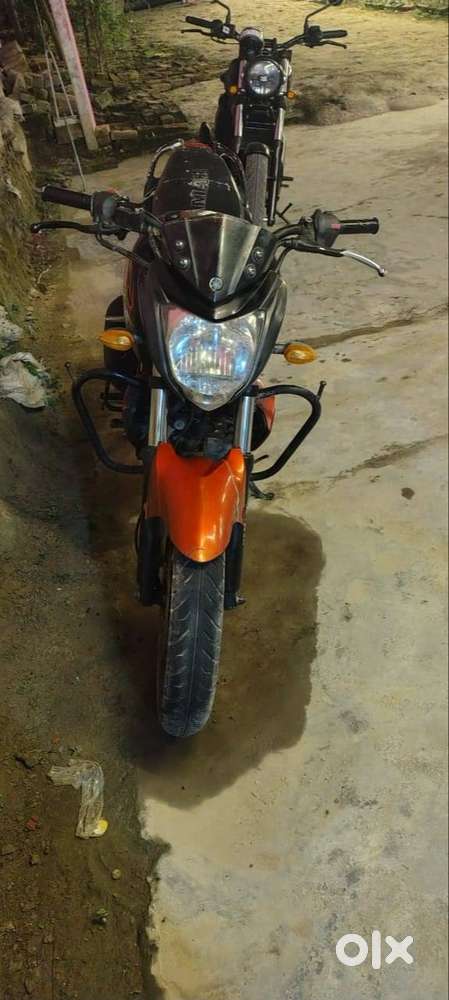 Yamaha fzs 2012 first owner good condition well maintained