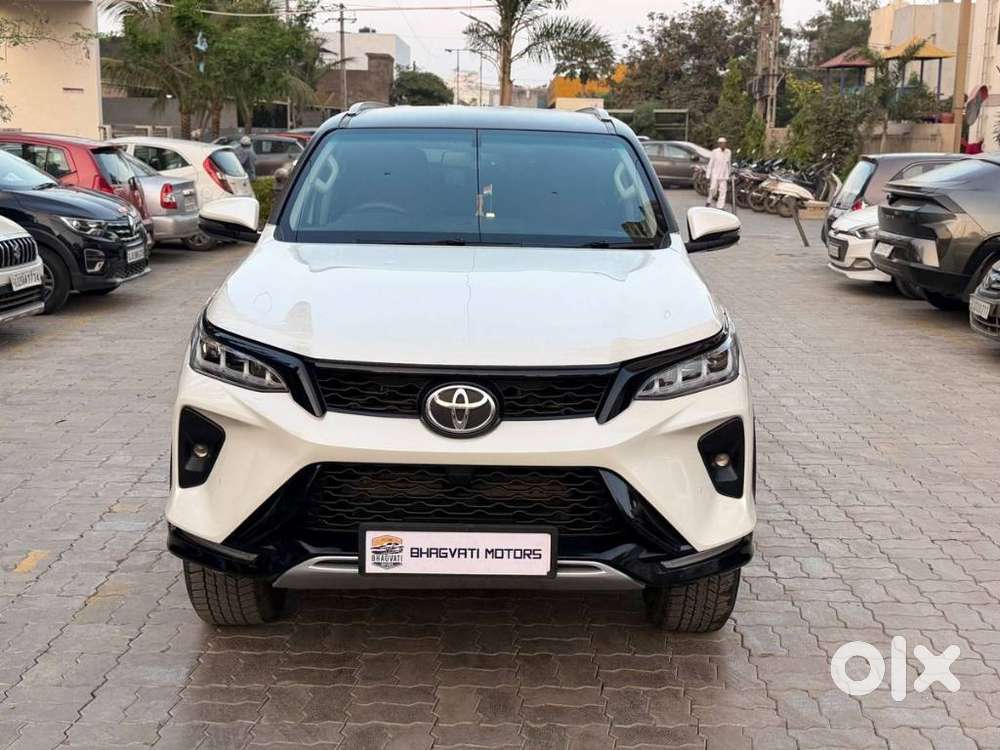 Toyota Fortuner Legender, 2022, Diesel