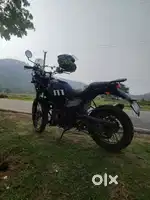 Himalayan 650 bs6' 411cc 2022 last model black gurentry