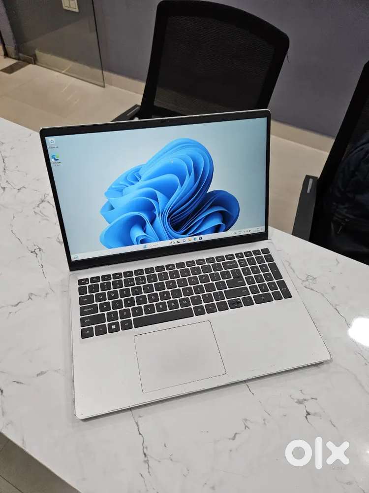 DELL Inspiron 15 3520 i5 12th