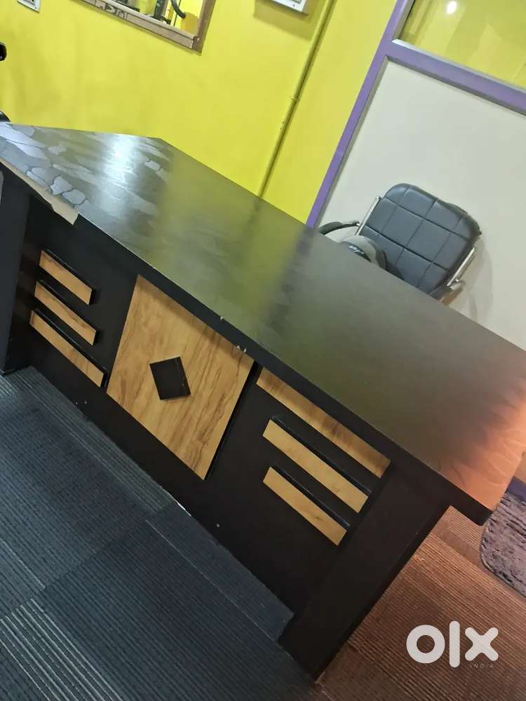 Brand new condiSion table