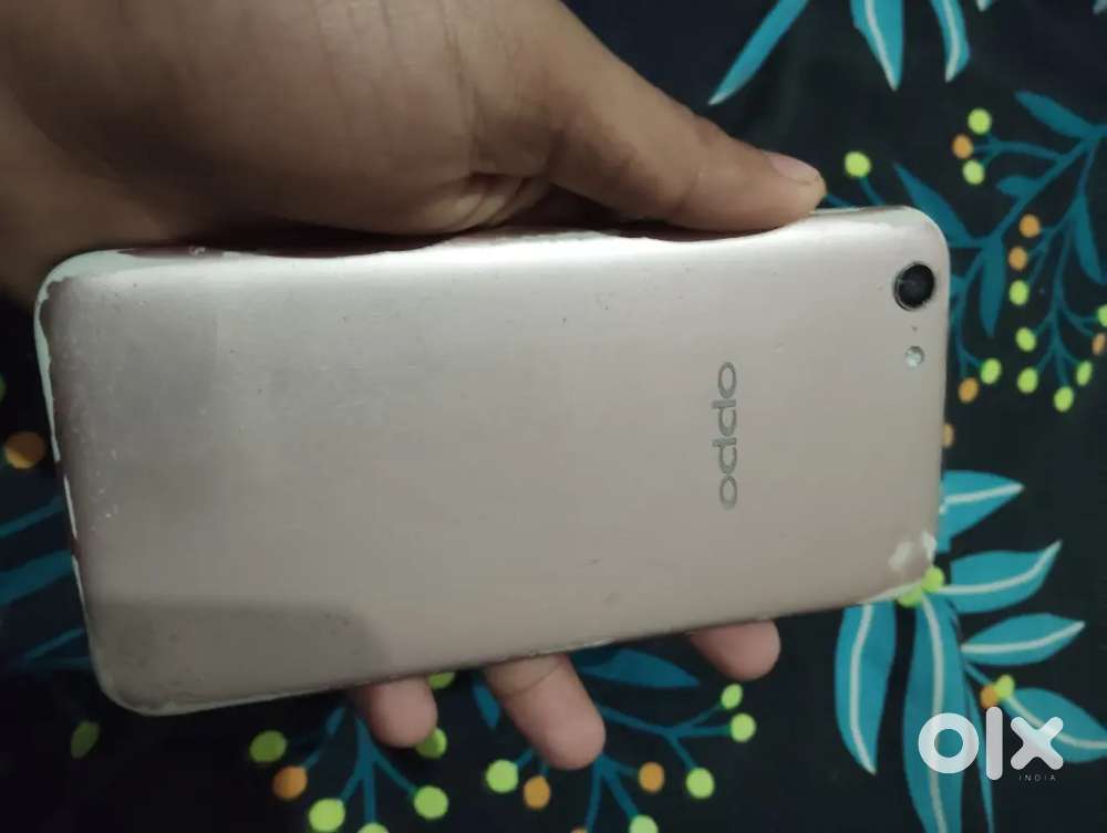 Oppo a37 smart phone powered by android