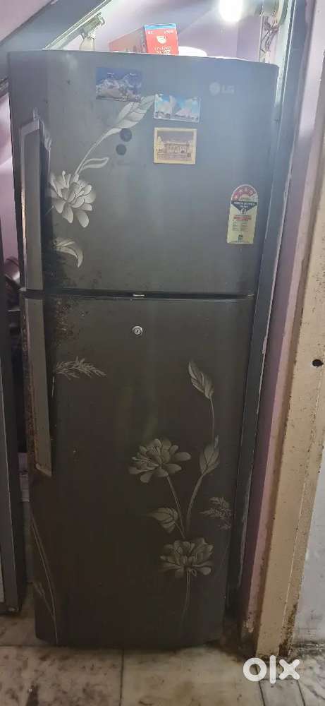 LG Fridge good condition