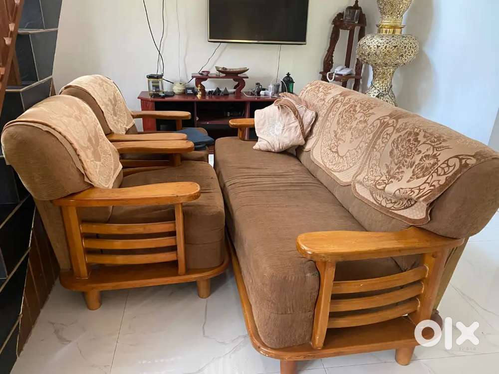 Good condition sofa for sale