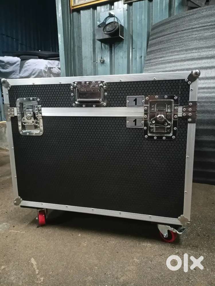 Flight case box safety and security