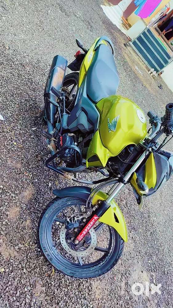 CB trigger 160CC , metor green colur, dual disc