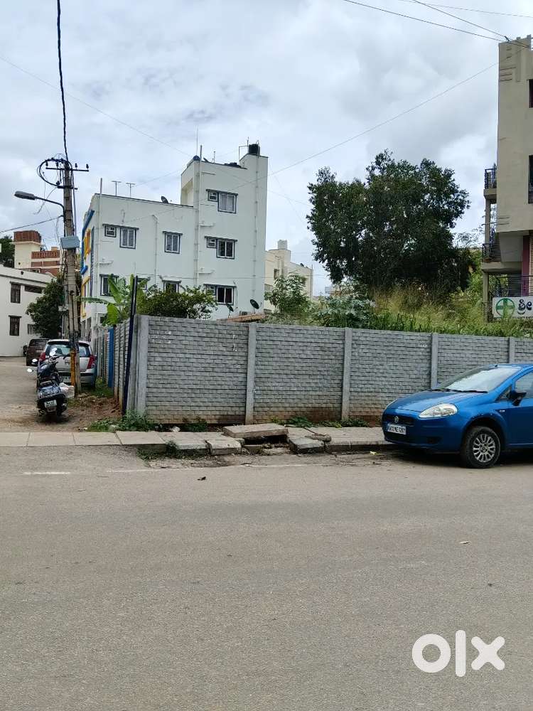 Kodigehalli commercial plot 15000/sft 
west north corner property