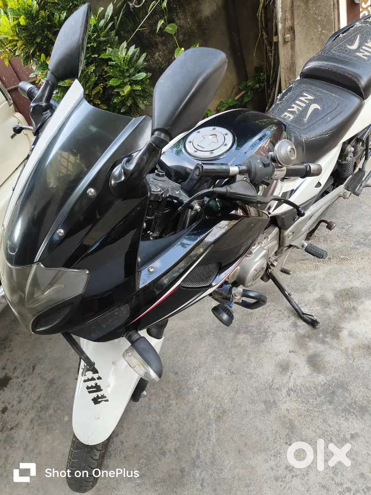 My self drive Pulsar 220f