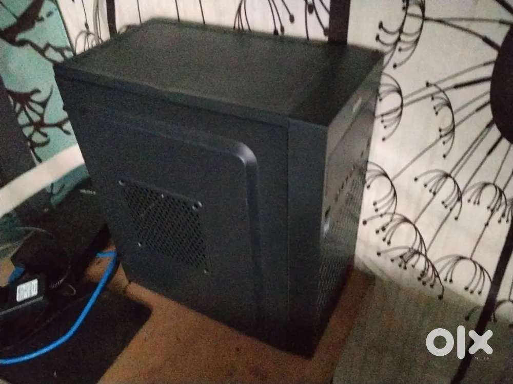 Gaming PC / Mini Server with 24 Led screen