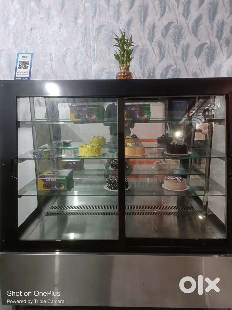 Cake Display Counter