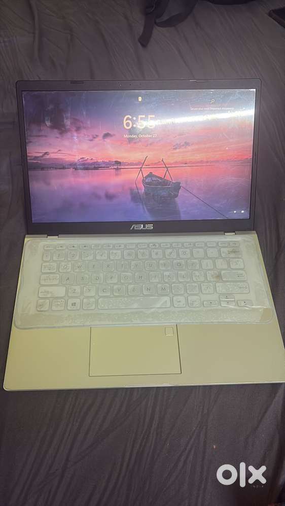 Asus vivobook i3 11th gen 256gb ssd  window 11