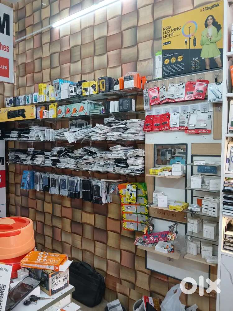 need a boy for mobile shop