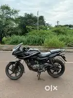 Pulsar 220f good condition scratch less good pickup 60% tyers