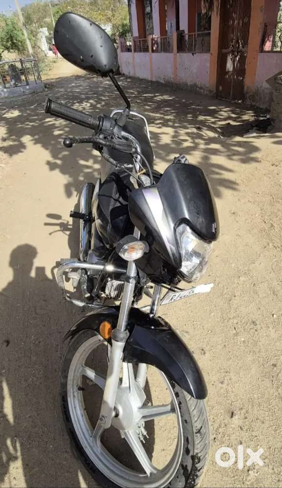 HERO HF DLX 2024 ( TWO BIKES )