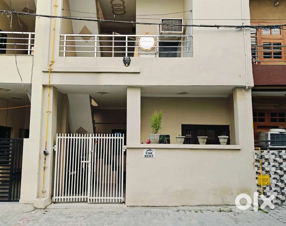 FOR RENT 2BHK House in Sector 4