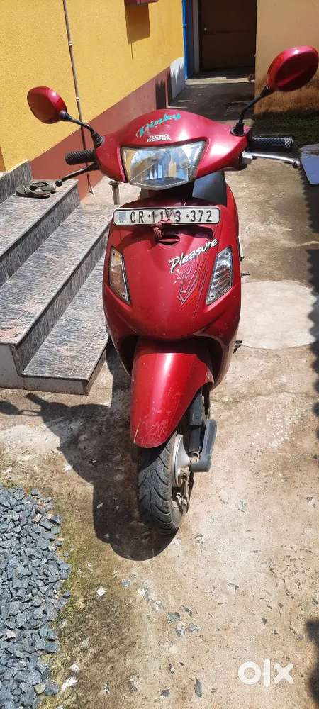 Scooty Pleasure Sell