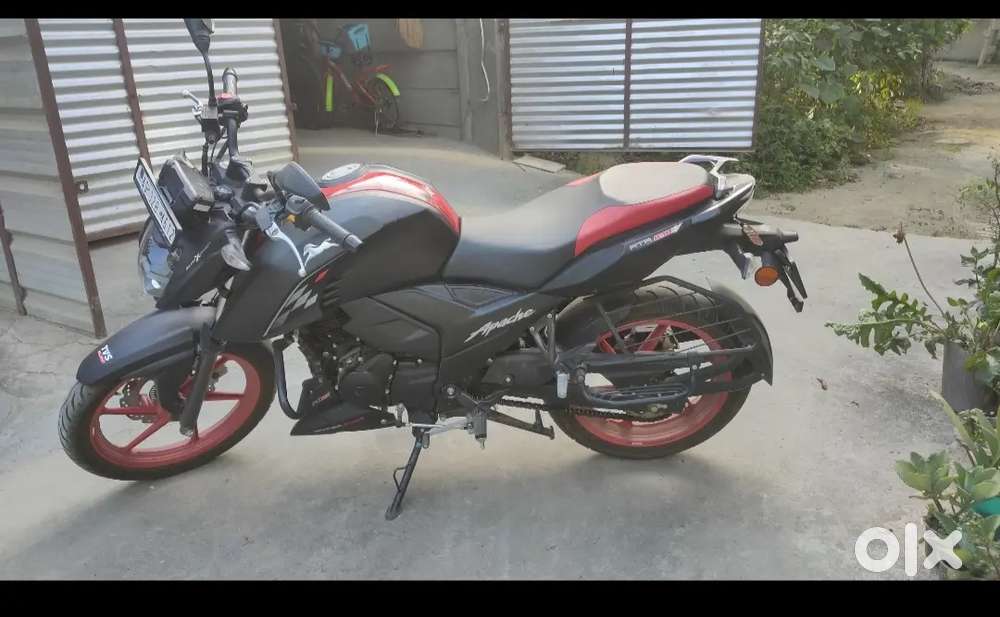 TVS Apache RTR 160 4V,Dual channel ABS