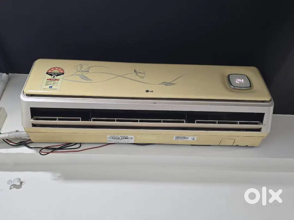LG AC 2 ton For sale