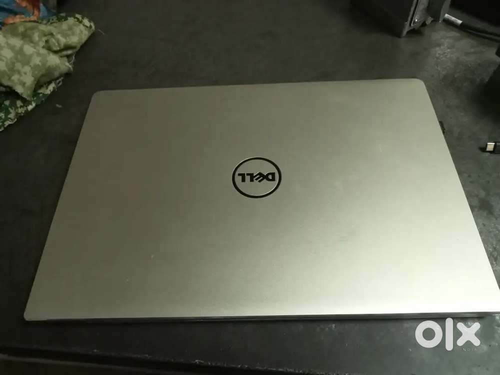 Dell Inspiron 15-7572