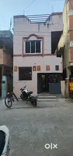 Indidual building for rent with 8 rooms and 5 bathrooms