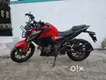 Honda CB300F DLX PRO