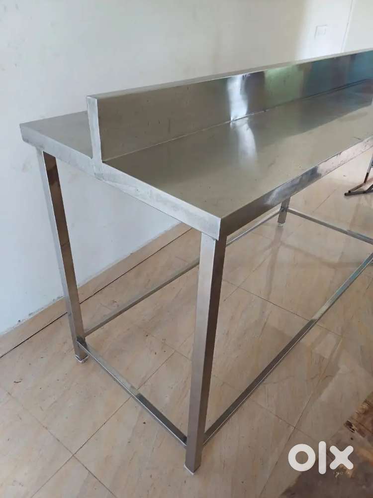 STAINLESS STEEL-STANDING DINING TABLE