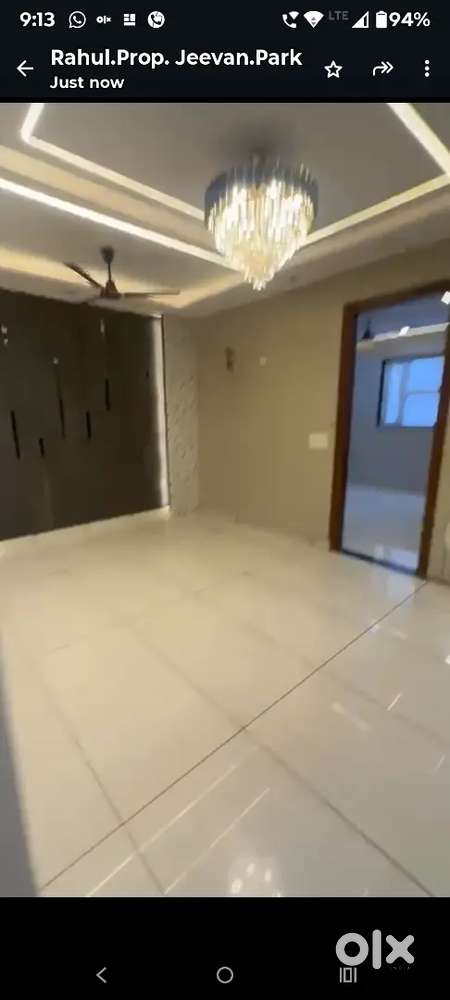 3bhk Rented floor in jeevan park.Rahul