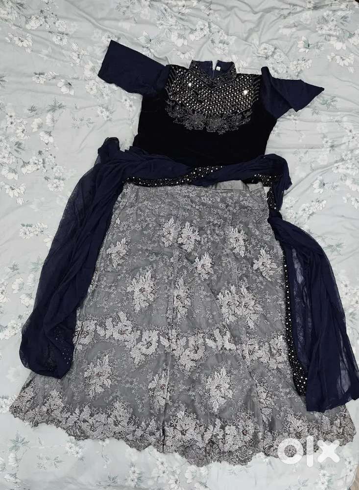 Navy Blue & Grey Heavy Embroidered Lehenga Set with Dupatta – Size L