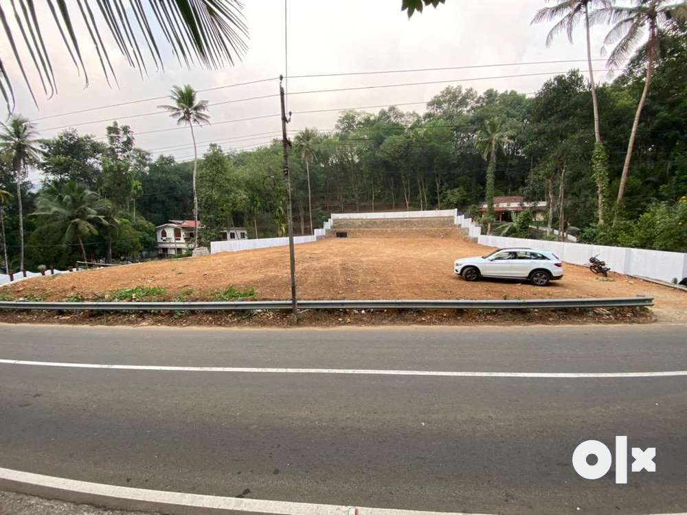 Land for rent with highway frontage