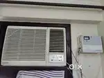 LLOYD 1.5 ton window ac excellent condition