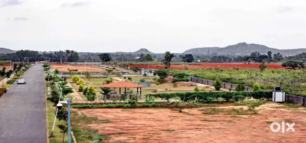 North West facing villa plot for urgent sale