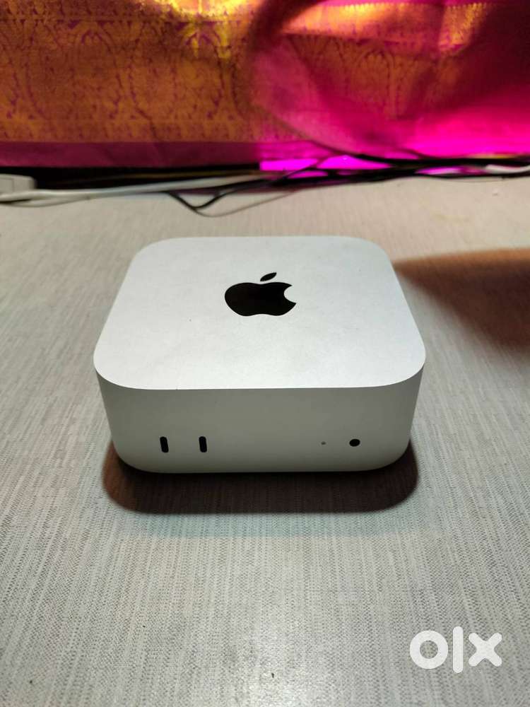 Apple Mac Mini M4 & Magic Mouse