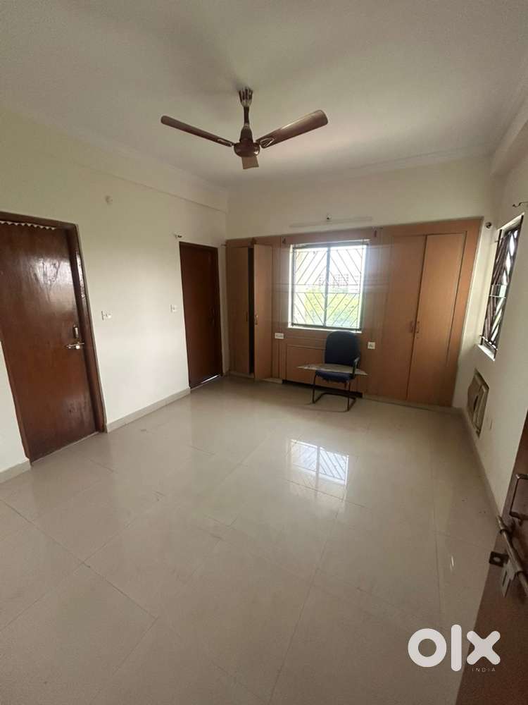 2/3BHK FLAT AVAILABLE FOR RENT