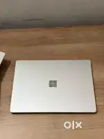 SURFACE LAPTOP GO 1943