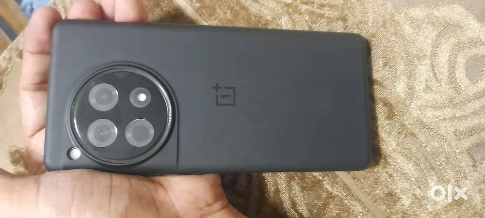 One plus 12r. 8/256