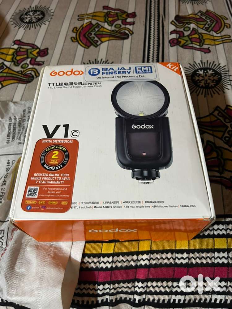 I wan sale my new nd mint condition flash GODOX V1
