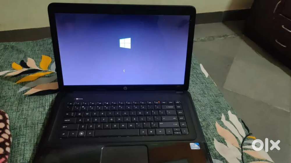 Hp laptop one handed 4gb rom 512 storage