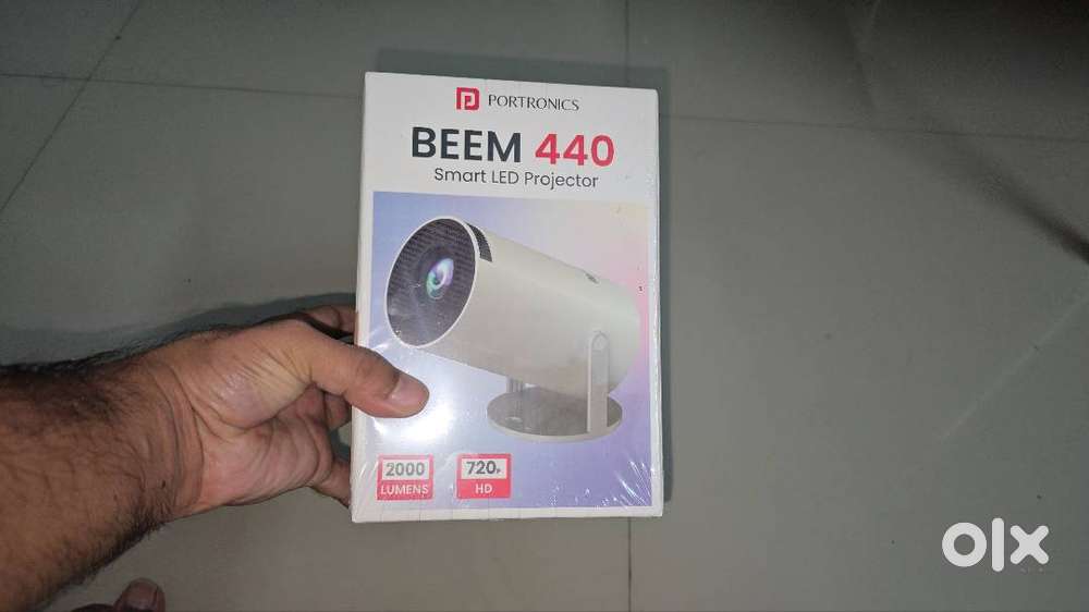 Brand New - Android Projector with Screen