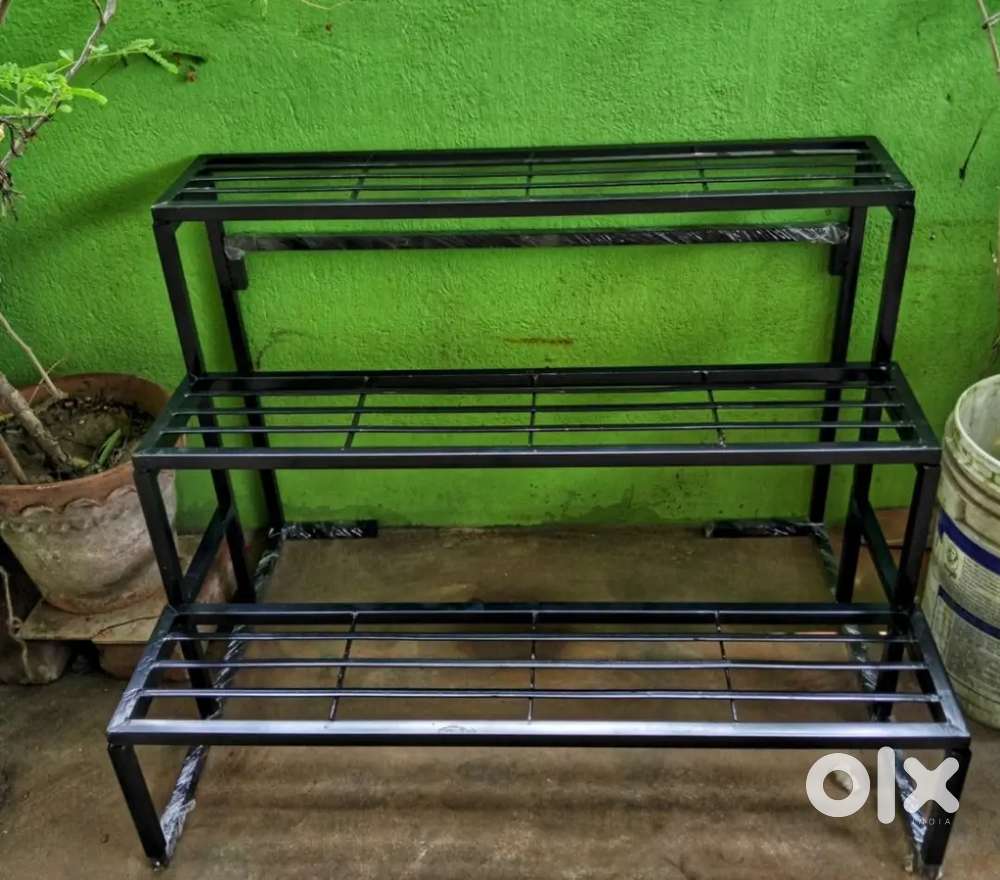 Gardening plant stand