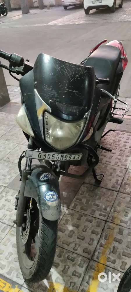 Well maintained CBZ Xtreme 2012 model for sale - single owner