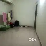 Want GIRLS as roommates