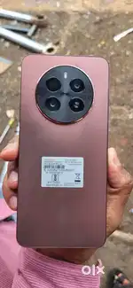 P1 5G, Ram 8+8, Storage 256, only 9months old